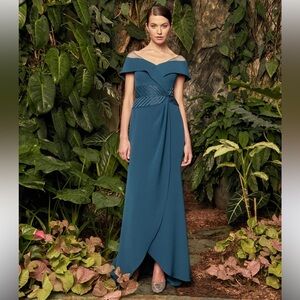 NWT Alexander by Daymor‎ blue beaded formal gown